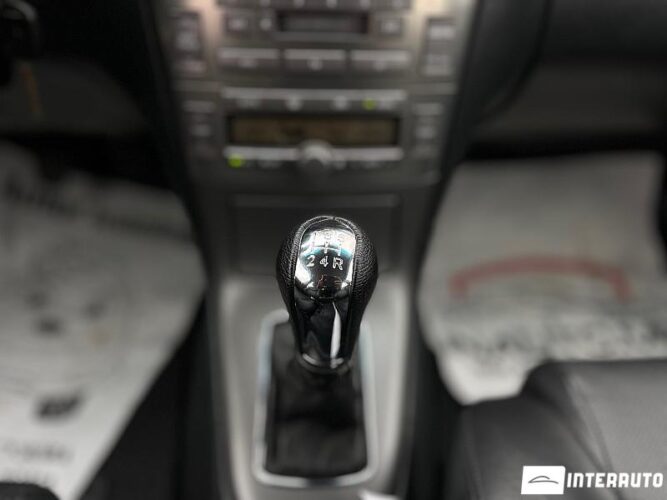 Toyota Avensis 42 interauto-car