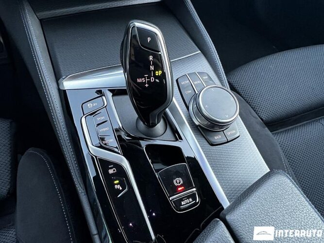 BMW 545e 44 interauto-car