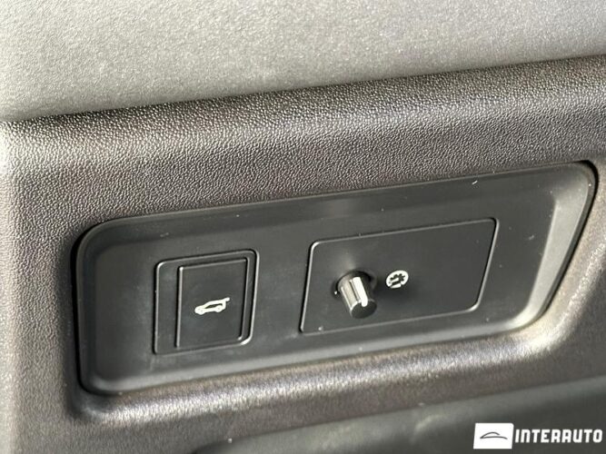 Land Rover Discovery Sport 44 interauto-car