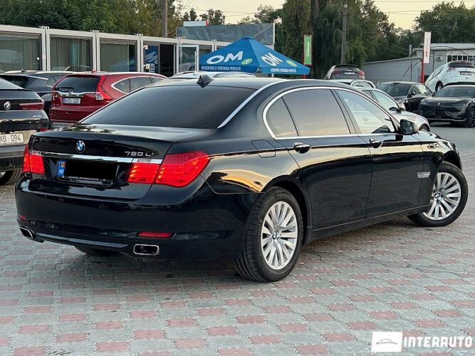 BMW 750 35 interauto-car