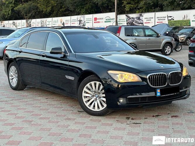 BMW 750 36 interauto-car