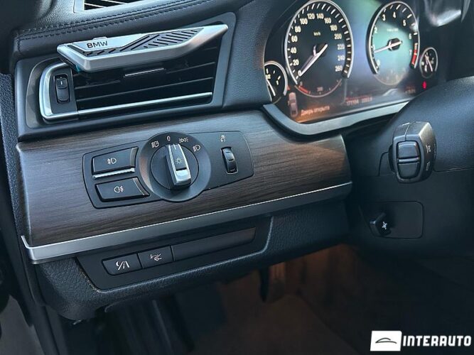 BMW 750 40 interauto-car