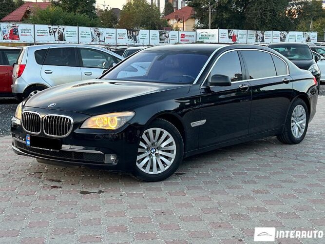 BMW 750 33 interauto-car
