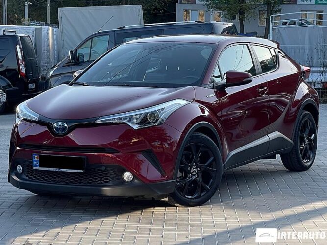Toyota C-HR 28 interauto-car