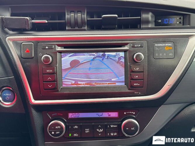 Toyota Auris 35 interauto-car