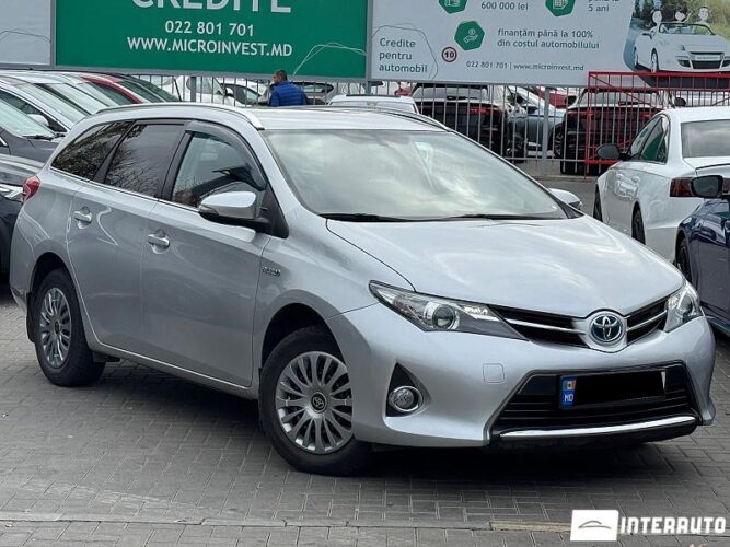Toyota Auris 29 interauto-car