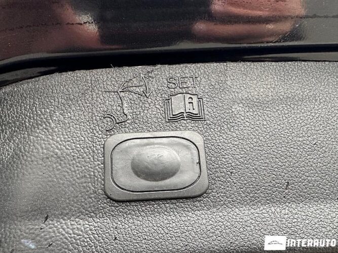 Ford Escape 47 interauto-car