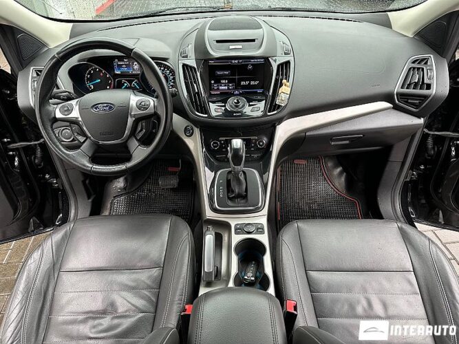 Ford Escape 35 interauto-car