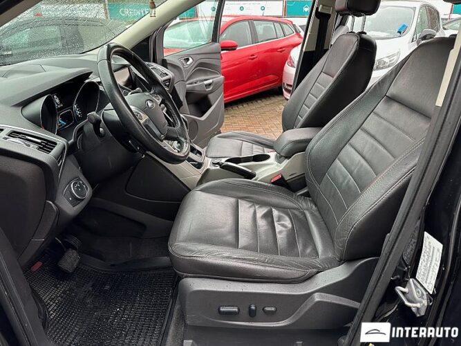 Ford Escape 37 interauto-car