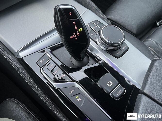 BMW 530e 55 interauto-car