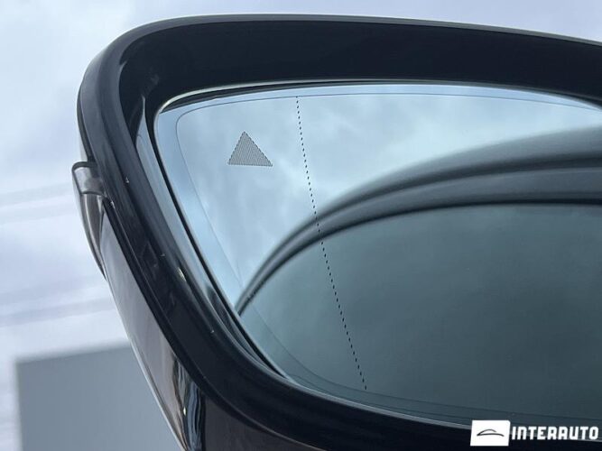 BMW 530e 43 interauto-car