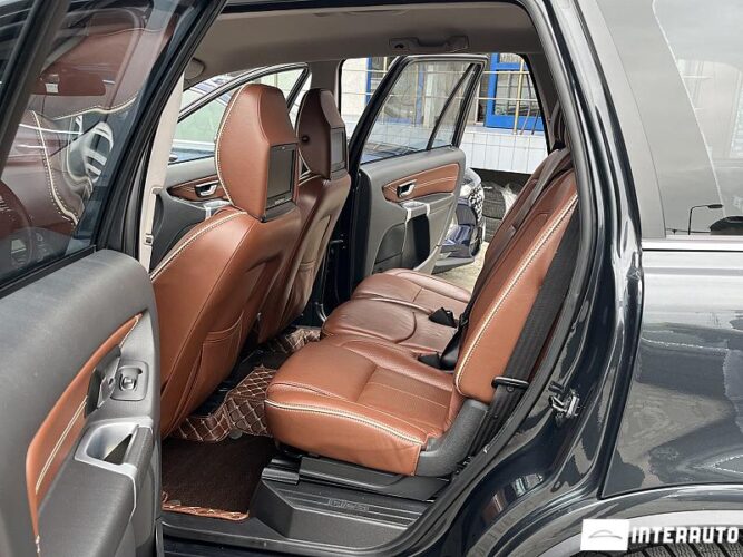 Volvo XC 90 49 interauto-car