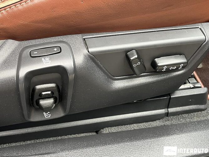 Volvo XC 90 54 interauto-car