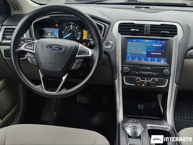 Ford Fusion 32 interauto-car