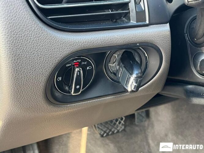 Porsche Macan 43 interauto-car