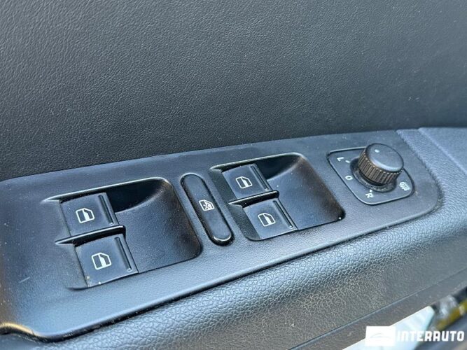 Skoda Superb 47 interauto-car