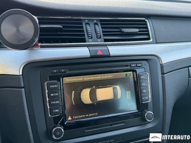 Skoda Superb 40 interauto-car