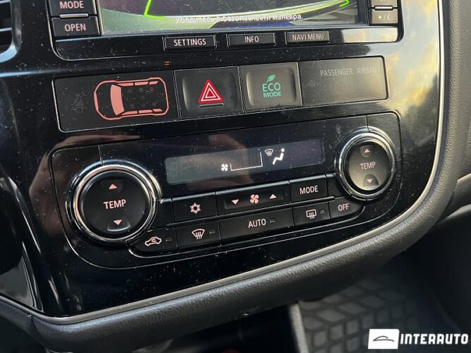 Mitsubishi Outlander 39 interauto-car