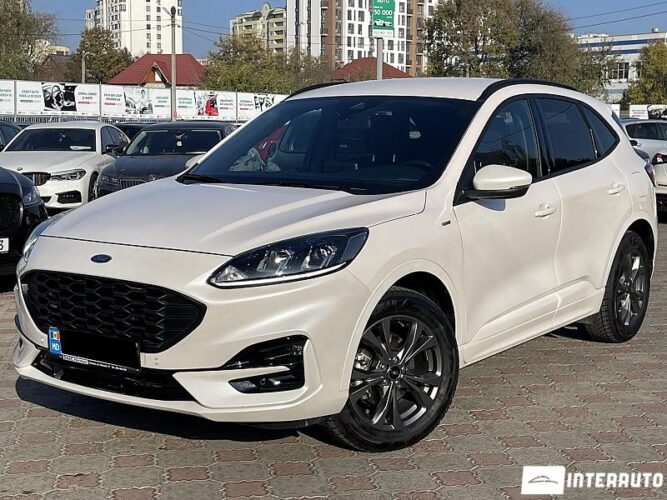 Ford Kuga 2022 doar la InterAuto