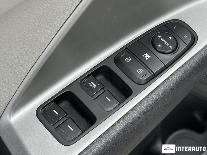 Kia Niro 47 interauto-car