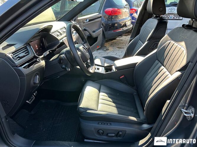 Skoda Superb 39 interauto-car