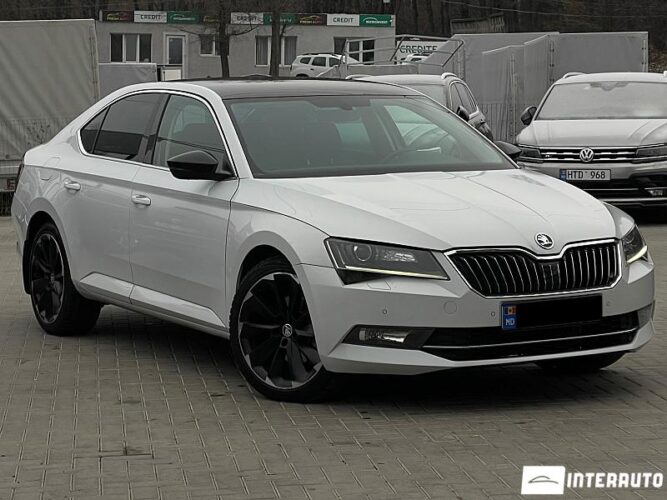 Skoda Superb 36 interauto-car