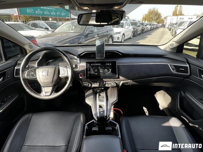Honda Clarity 42 interauto-car