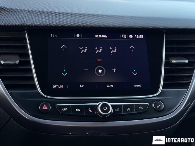 Opel Crossland X 53 interauto-car