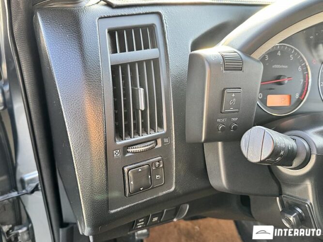 Infiniti FX 35 51 interauto-car