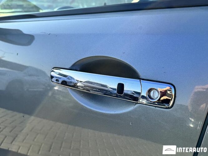 Infiniti FX 35 49 interauto-car