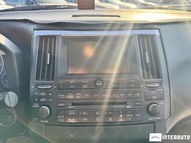 Infiniti FX 35 41 interauto-car