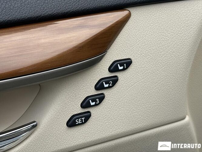 Lexus ES 300h 54 interauto-car