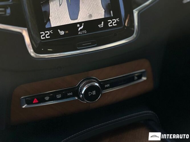 Volvo XC 90 46 interauto-car