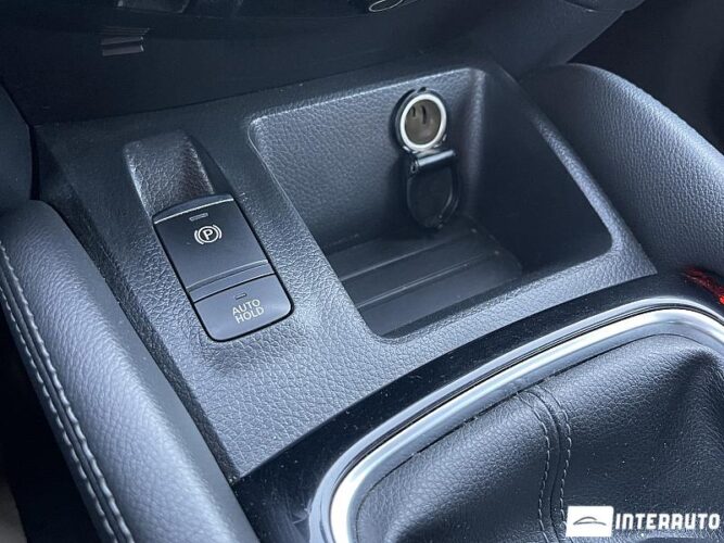 Nissan Qashqai 37 interauto-car