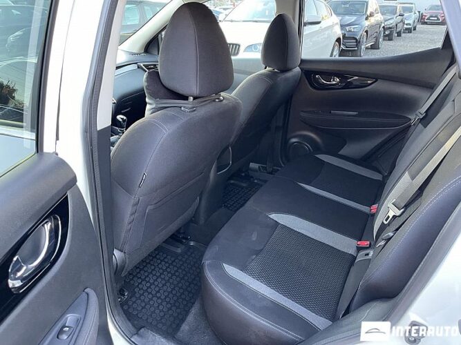 Nissan Qashqai 39 interauto-car