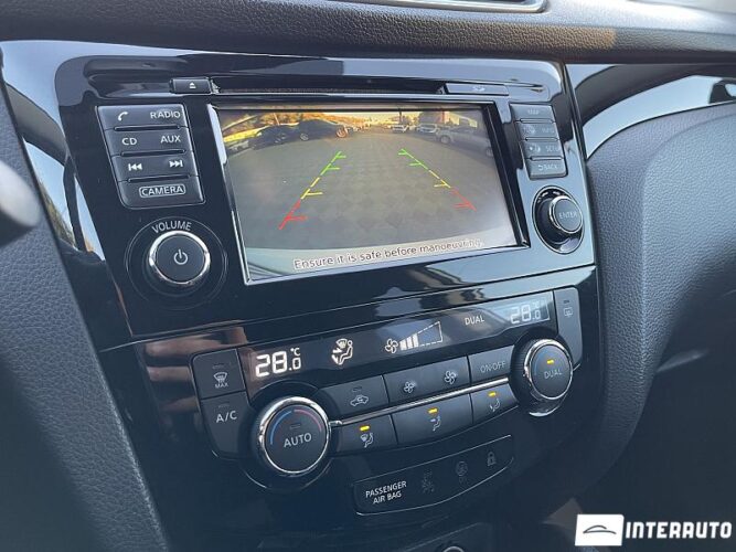 Nissan Qashqai 35 interauto-car