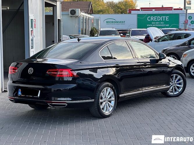 Volkswagen Passat GTE 34 interauto-car