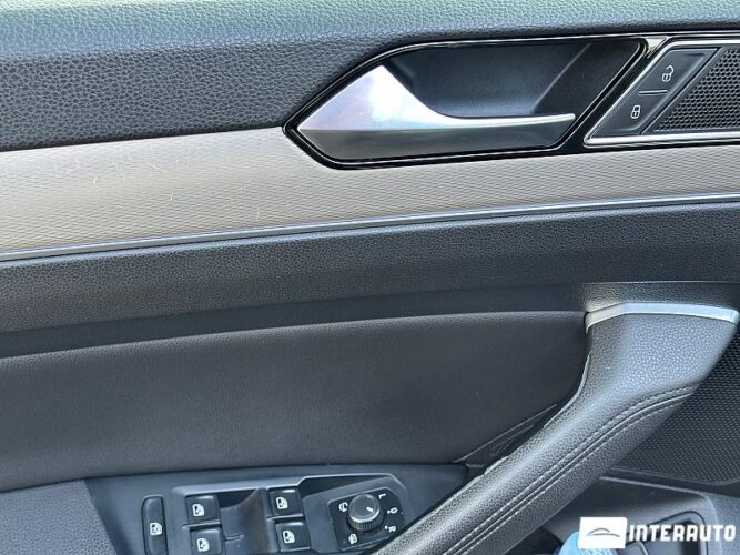 Volkswagen Passat GTE 46 interauto-car