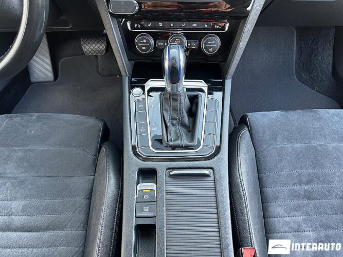 Volkswagen Passat GTE 42 interauto-car