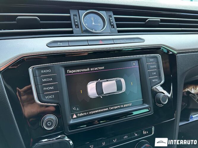 Volkswagen Passat GTE 41 interauto-car