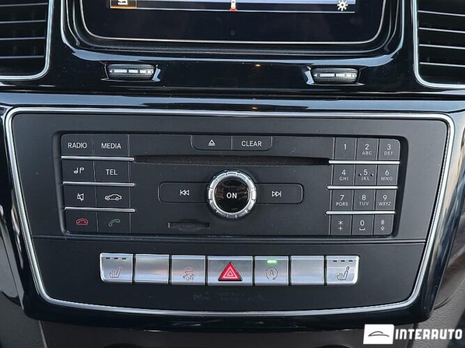 Mercedes GLS 400 49 mercedes GLS 400 2018
