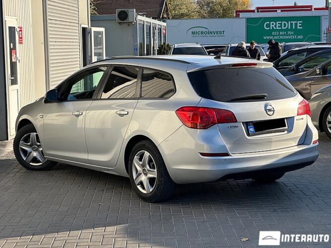 Opel Astra 31 interauto-car