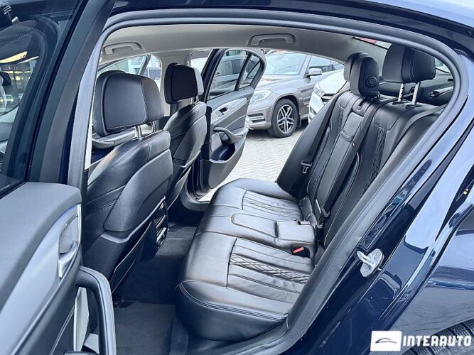 BMW 530e 53 interauto-car