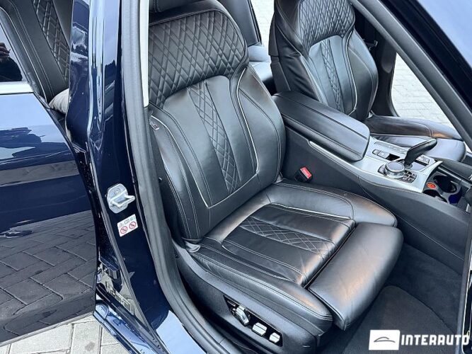 BMW 530e 55 interauto-car