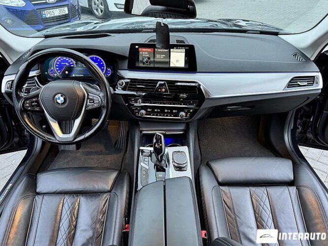 BMW 530e 45 interauto-car