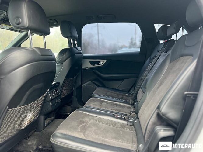 Audi Q7 43 interauto-car