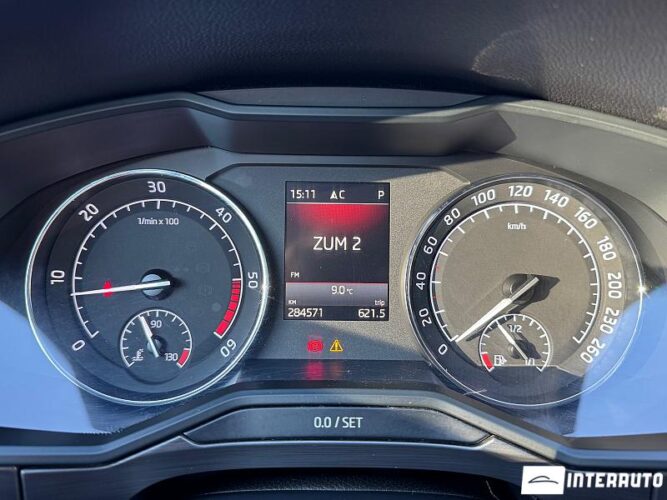 Skoda Superb 34 interauto-car