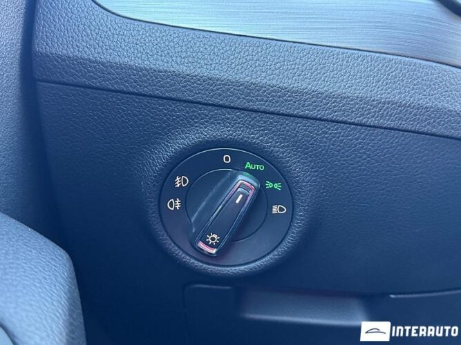 Skoda Superb 38 interauto-car