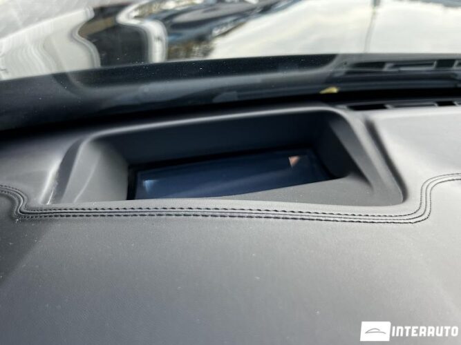 BMW M4 CS 47 interauto-car