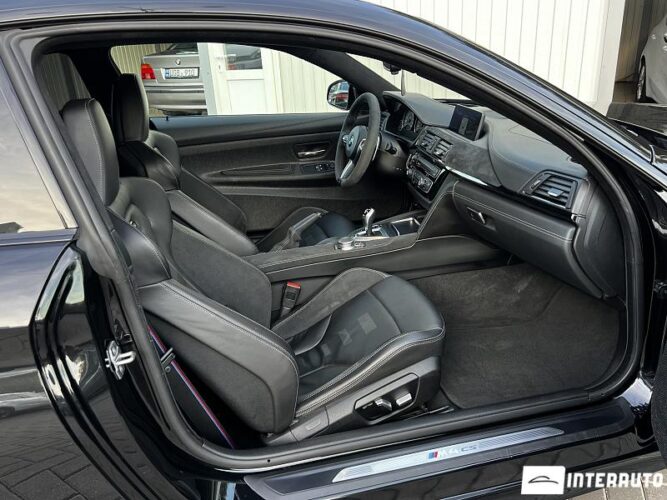 BMW M4 CS 43 interauto-car